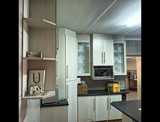 4 BEDROOM HOUSE FOR SALE IN THREE RIVERS